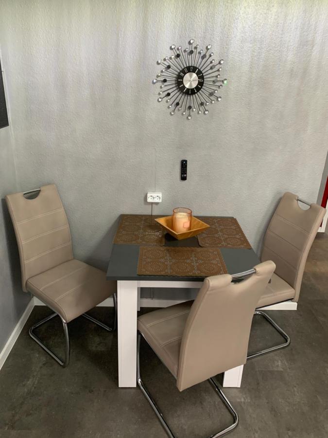 Exklusive Stadtwohnung Am Elbradweg: Best-Preis-Fewo Rathausblick 1 Fuer Max. 3 Pers. Inkl. Wlan, Prime Video & Self Check-In Wittenberge Buitenkant foto