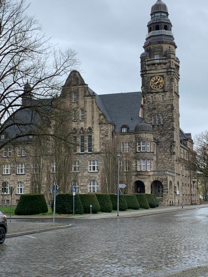 Exklusive Stadtwohnung Am Elbradweg: Best-Preis-Fewo Rathausblick 1 Fuer Max. 3 Pers. Inkl. Wlan, Prime Video & Self Check-In Wittenberge Buitenkant foto